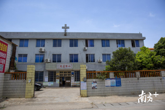 山塘醫(yī)院屬連州市醫(yī)療集團(tuán)總院大路邊鎮(zhèn)分院。